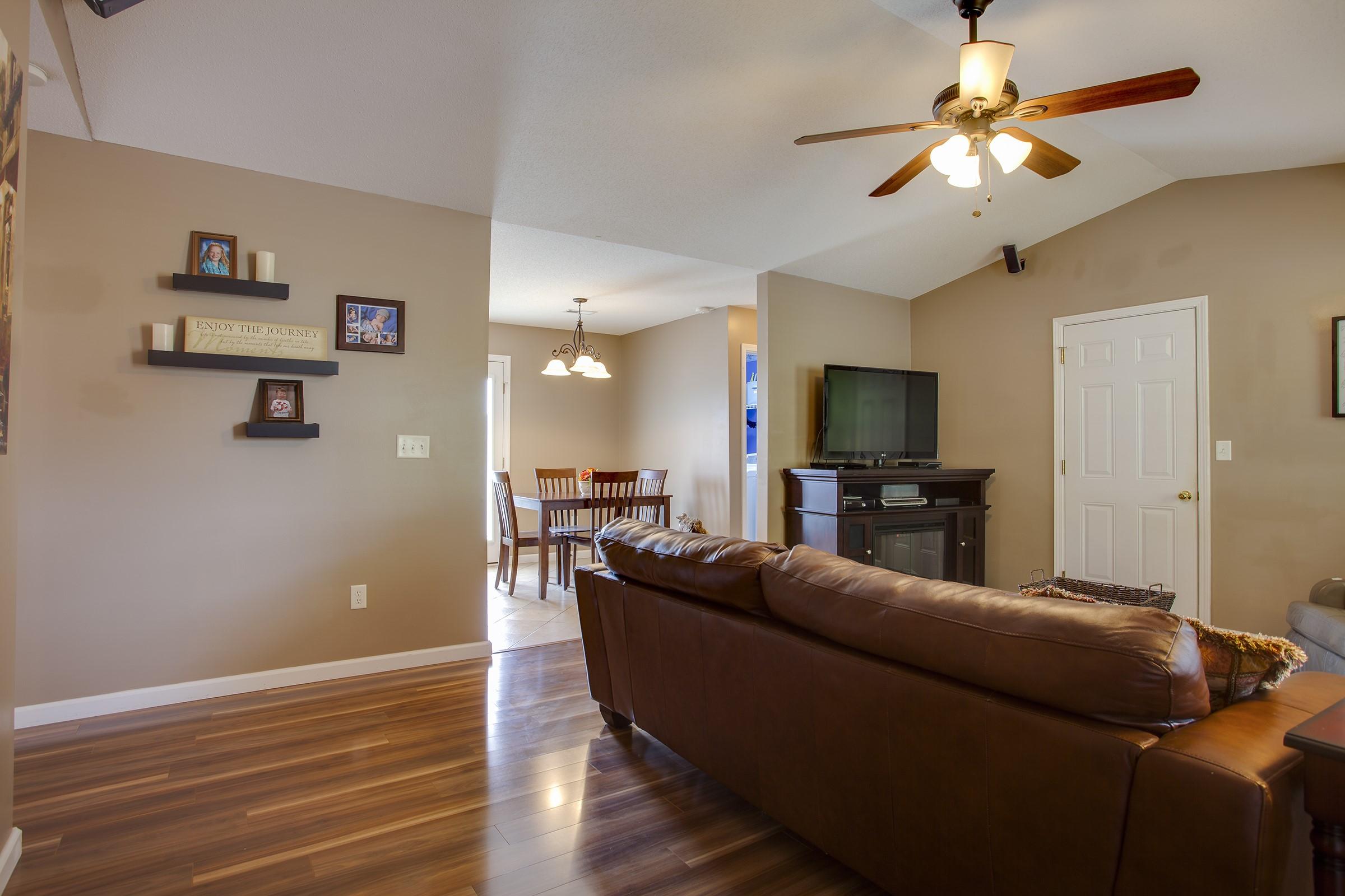 6487 Hugh Willis Road Powell, TN 37849 - Photo 3 of 27 Great Room View to Breakfast