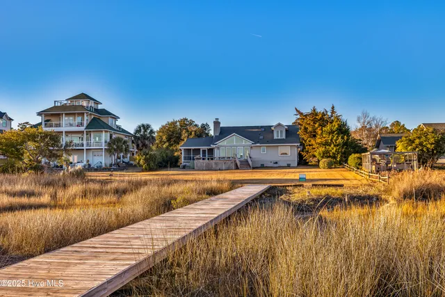 $1,740,000 | 119 Sound View Drive, Hampstead, NC 28443