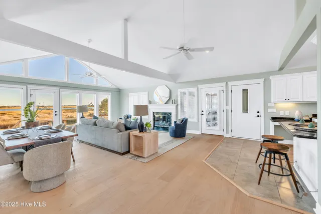 $1,740,000 | 119 Sound View Drive, Hampstead, NC 28443