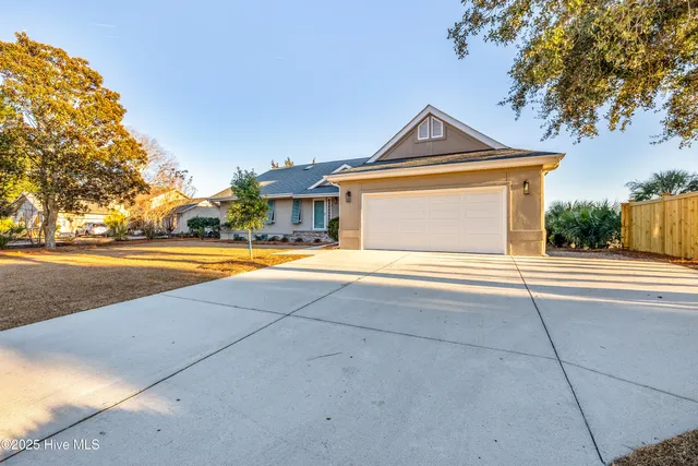 $1,740,000 | 119 Sound View Drive, Hampstead, NC 28443