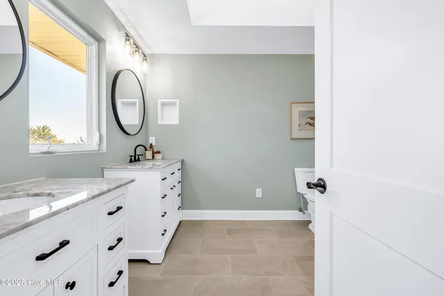 $1,740,000 | 119 Sound View Drive, Hampstead, NC 28443