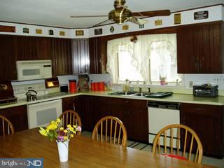 3404 Tyson Road Newtown Square, PA 19073 - Photo 2 of 6
