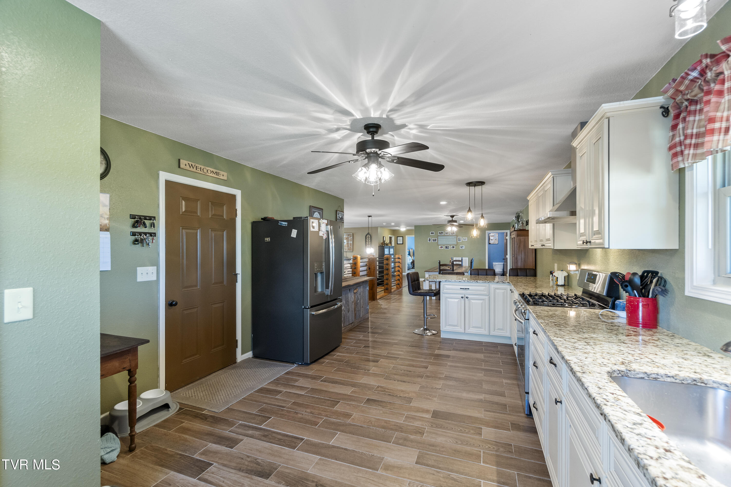 315 Emerald Road Mosheim, TN 37818 - Photo 15 of 78 DSC00469