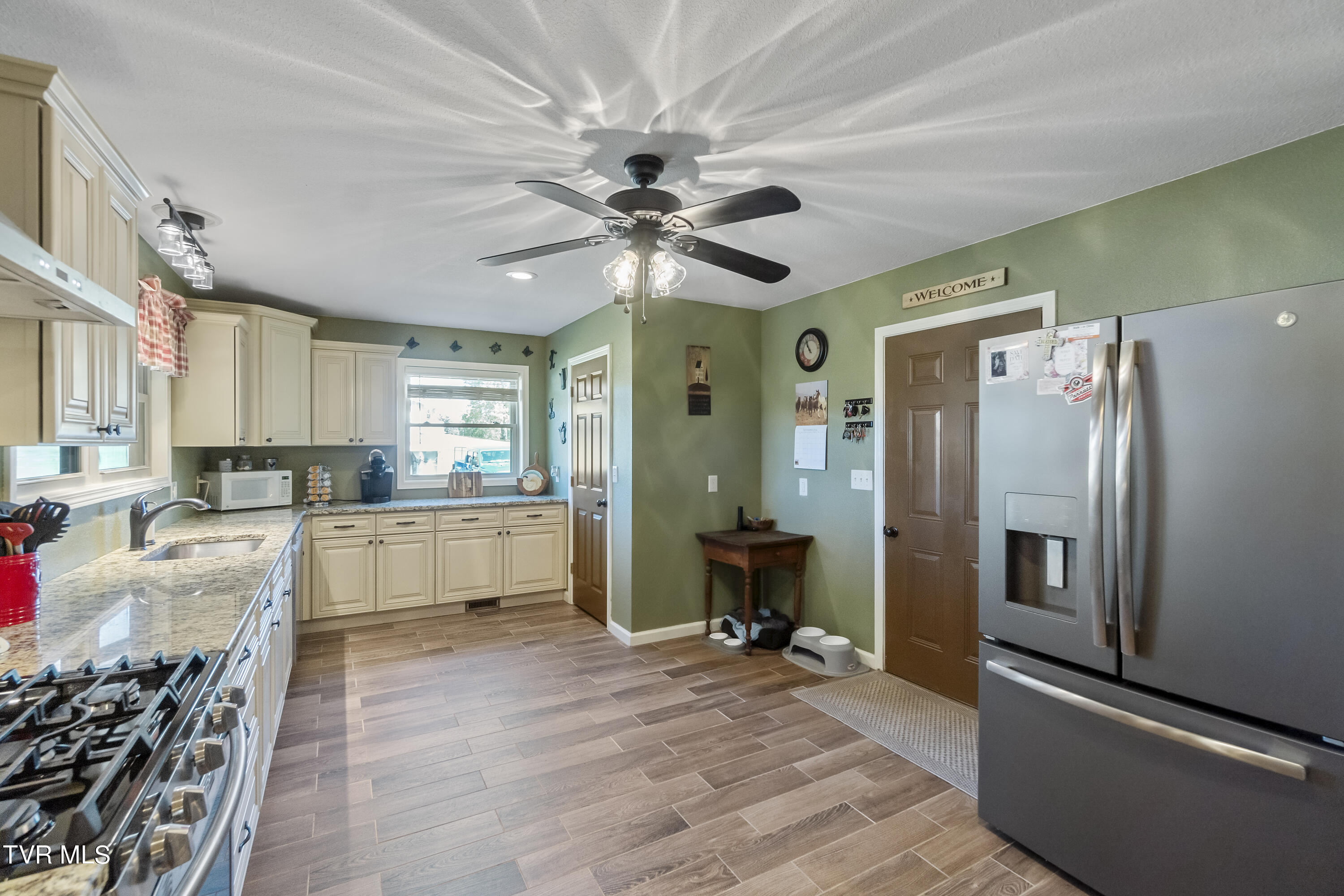 315 Emerald Road Mosheim, TN 37818 - Photo 17 of 78 DSC00478