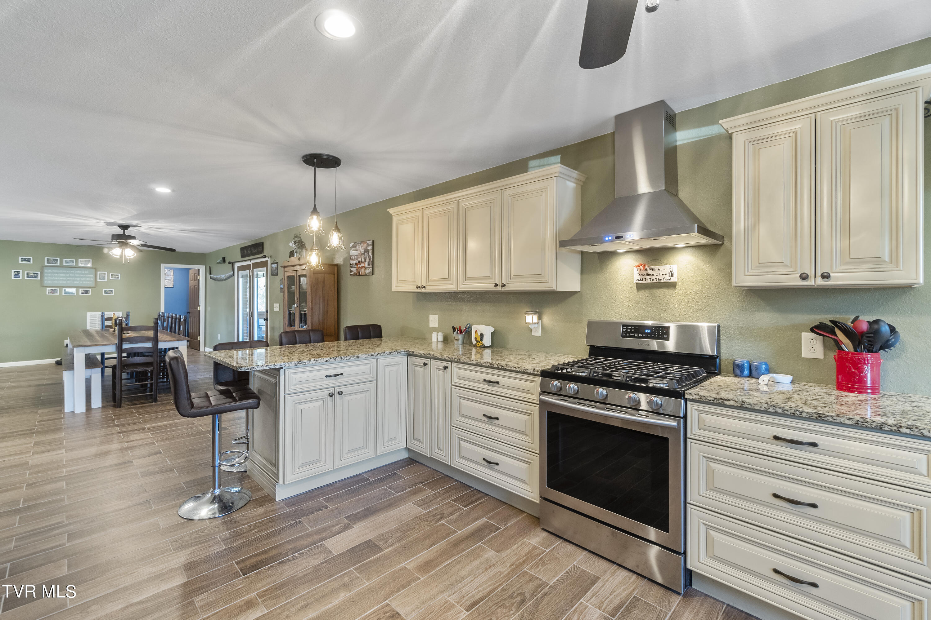315 Emerald Road Mosheim, TN 37818 - Photo 20 of 78 DSC00487