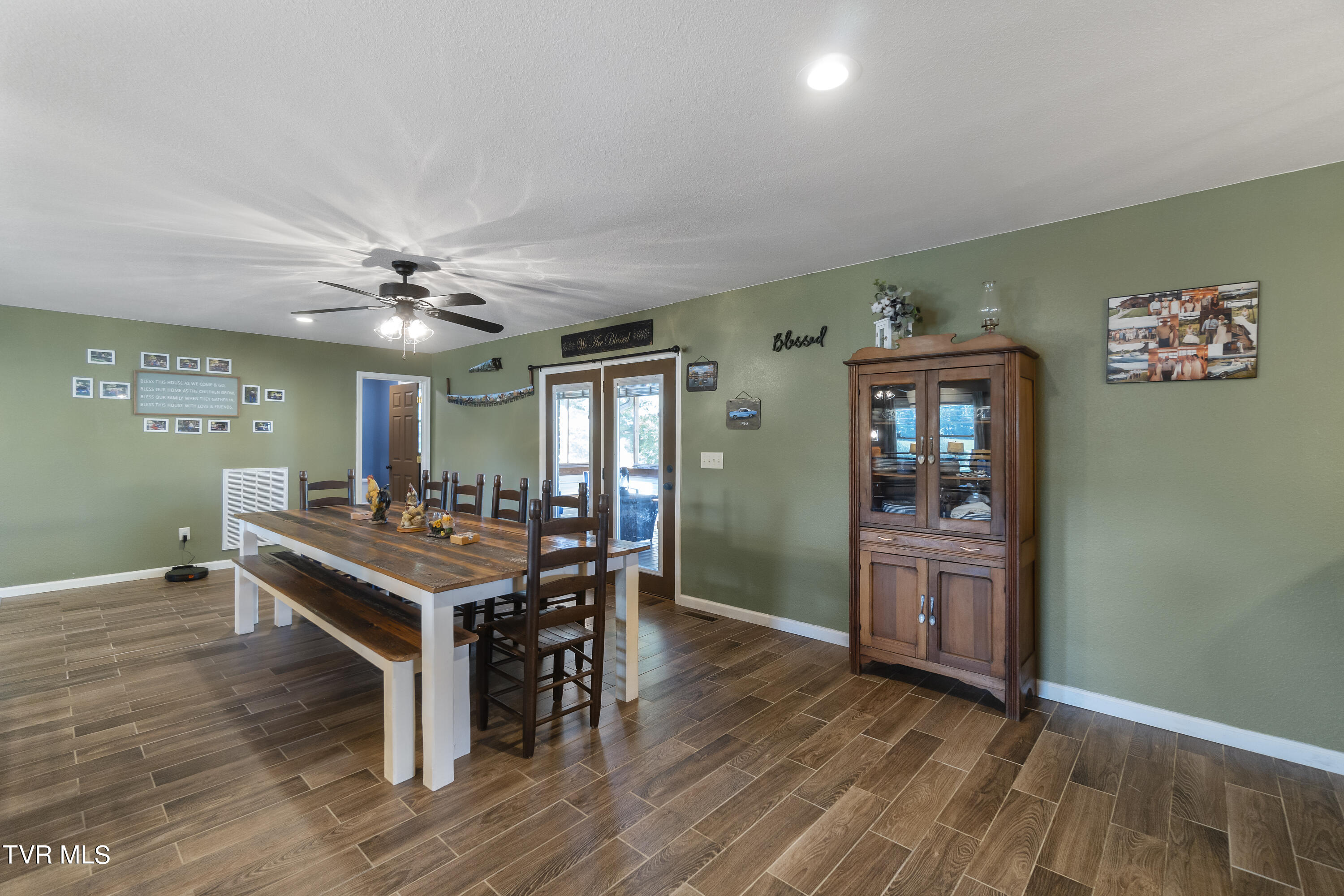 315 Emerald Road Mosheim, TN 37818 - Photo 23 of 78 DSC00497