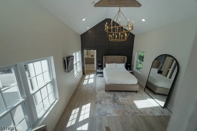 a view of a livingroom with furniture