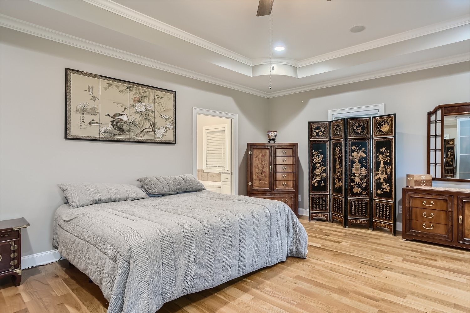 2378 Tom Fitzgerald Road Columbia, TN 38401 - Photo 12 of 34 a bedroom with a large bed and a large mirror