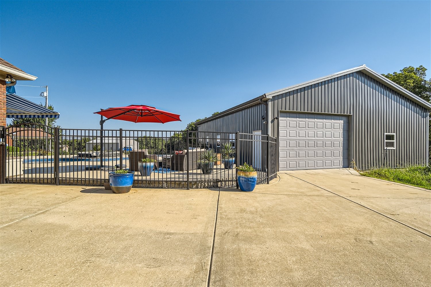 2378 Tom Fitzgerald Road Columbia, TN 38401 - Photo 28 of 34 a view of a house with a patio