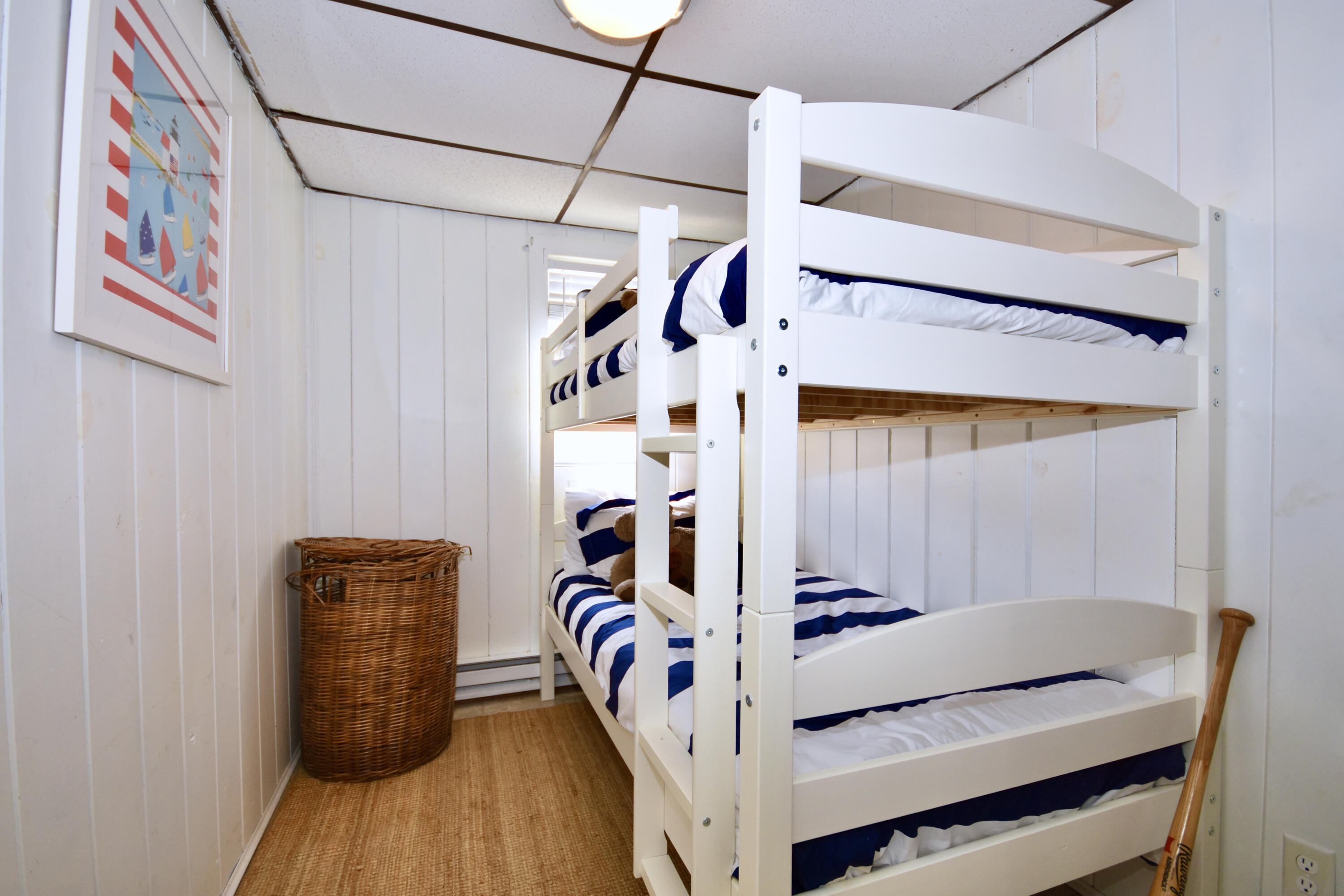 23 Barnes Street Wareham, MA 02571 - Photo 13 of 18 a view of front door with furniture