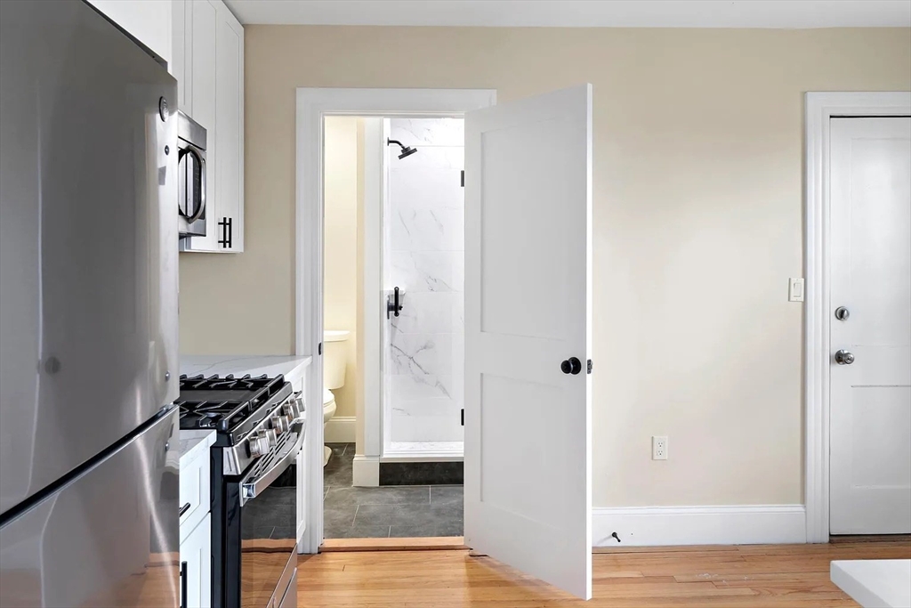 23 Thelma Road, Unit 3 Boston, MA 02122 - Photo 8 of 20
