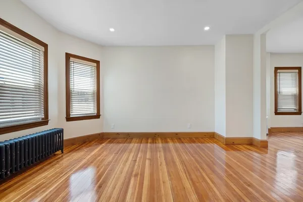 $2,400 | 62 Vernal Street, Unit 3, Everett, MA 02149