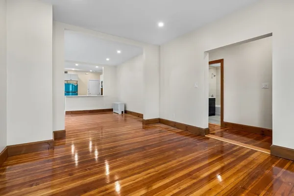 $2,400 | 62 Vernal Street, Unit 3, Everett, MA 02149