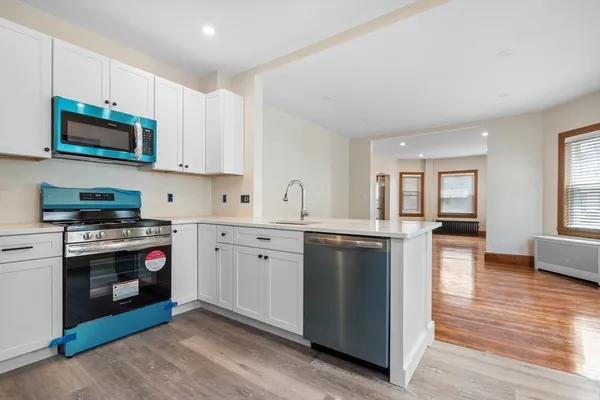 $2,400 | 62 Vernal Street, Unit 3, Everett, MA 02149