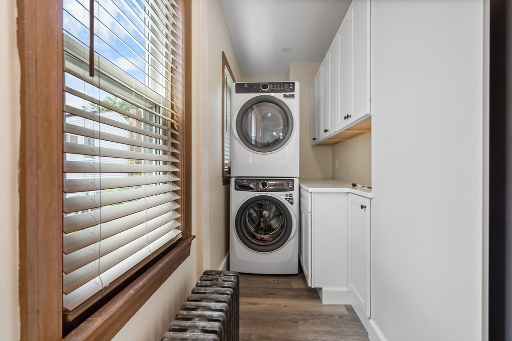62 Vernal Street, Unit 3 Everett, MA 02149 - Photo 4 of 26 a utility room with sink dryer and washer