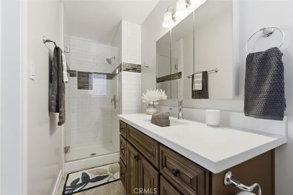 $1,230,000 | 15944 Gledhill Street, North Hills, CA 91343