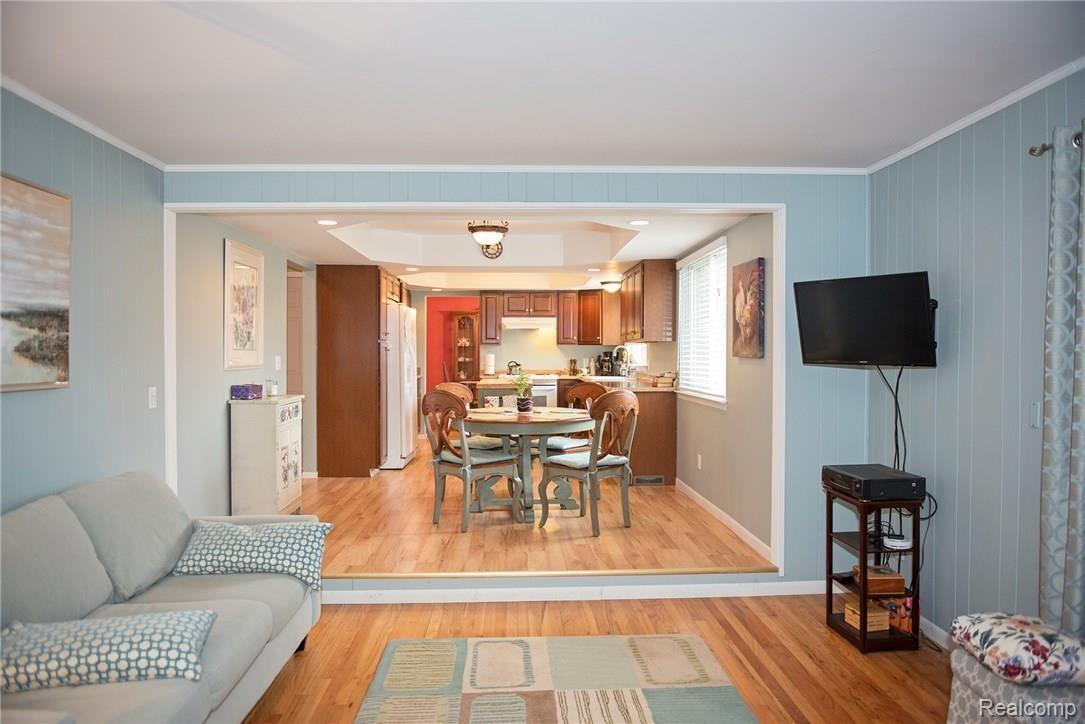 18360 Levan Road Livonia, MI 48152 - Photo 17 of 51 Levan17.jpg
