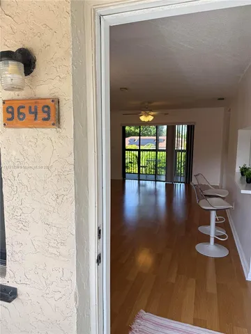 $2,000 | 9649 Northwest 4th Street, Unit 5E, Coral Springs, FL 33071