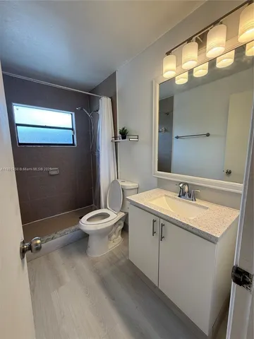 $2,000 | 9649 Northwest 4th Street, Unit 5E, Coral Springs, FL 33071