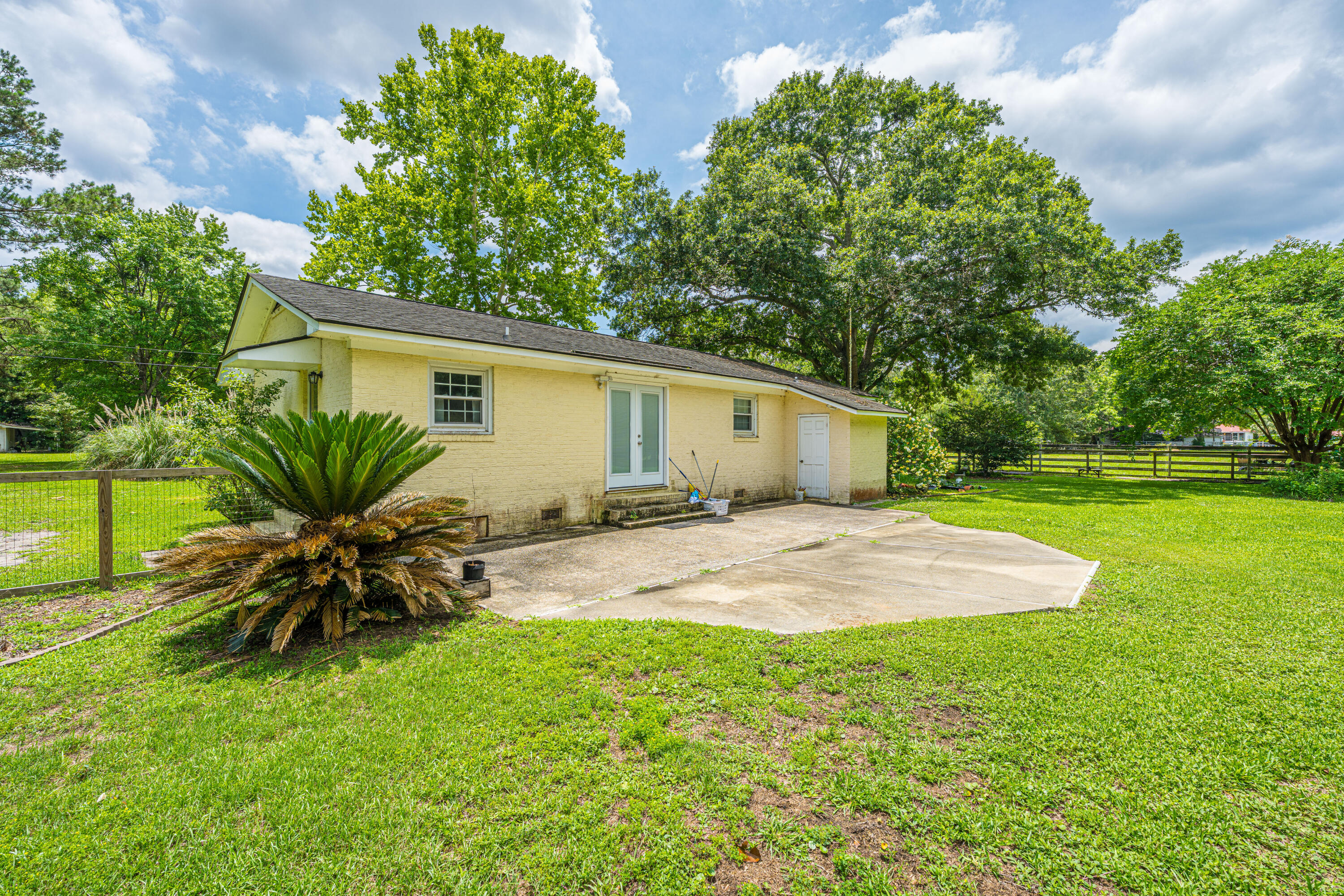 7372 Commodore Road Hollywood, SC 29449 - Photo 34 of 60