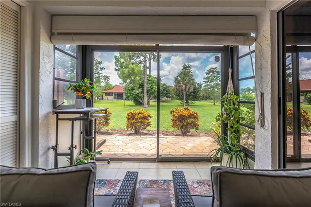 $280,000 | 2069 Pine Isle Lane, Unit 2069, Naples, FL 34112