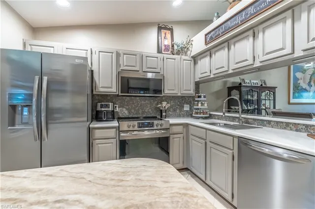 $280,000 | 2069 Pine Isle Lane, Unit 2069, Naples, FL 34112