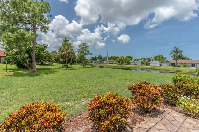 $280,000 | 2069 Pine Isle Lane, Unit 2069, Naples, FL 34112