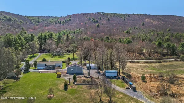 $375,000 | 530 West Sunset Road, Lehighton, PA 18235