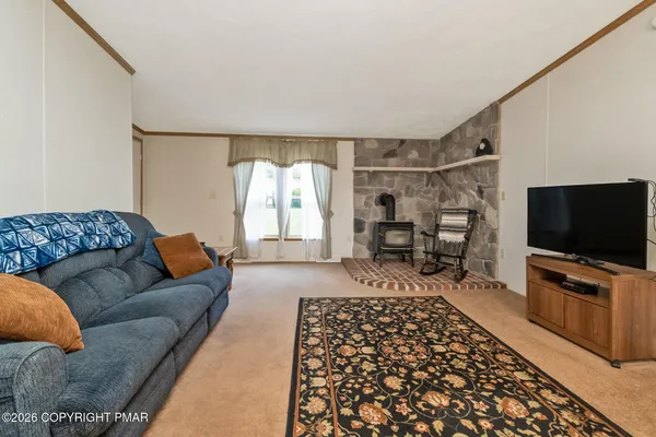$375,000 | 530 West Sunset Road, Lehighton, PA 18235
