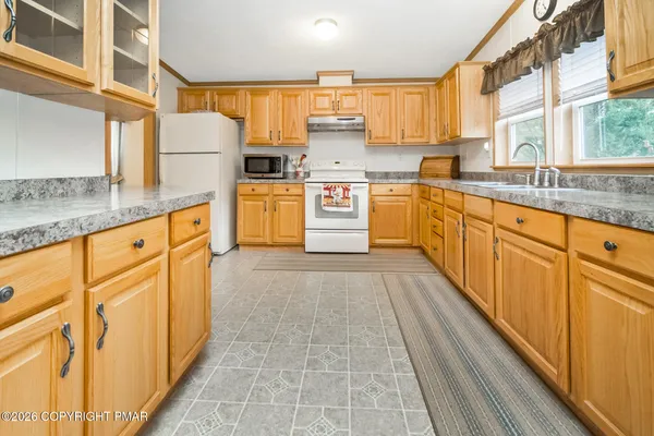 $375,000 | 530 West Sunset Road, Lehighton, PA 18235