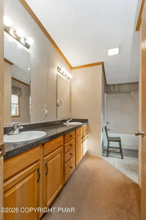 $375,000 | 530 West Sunset Road, Lehighton, PA 18235