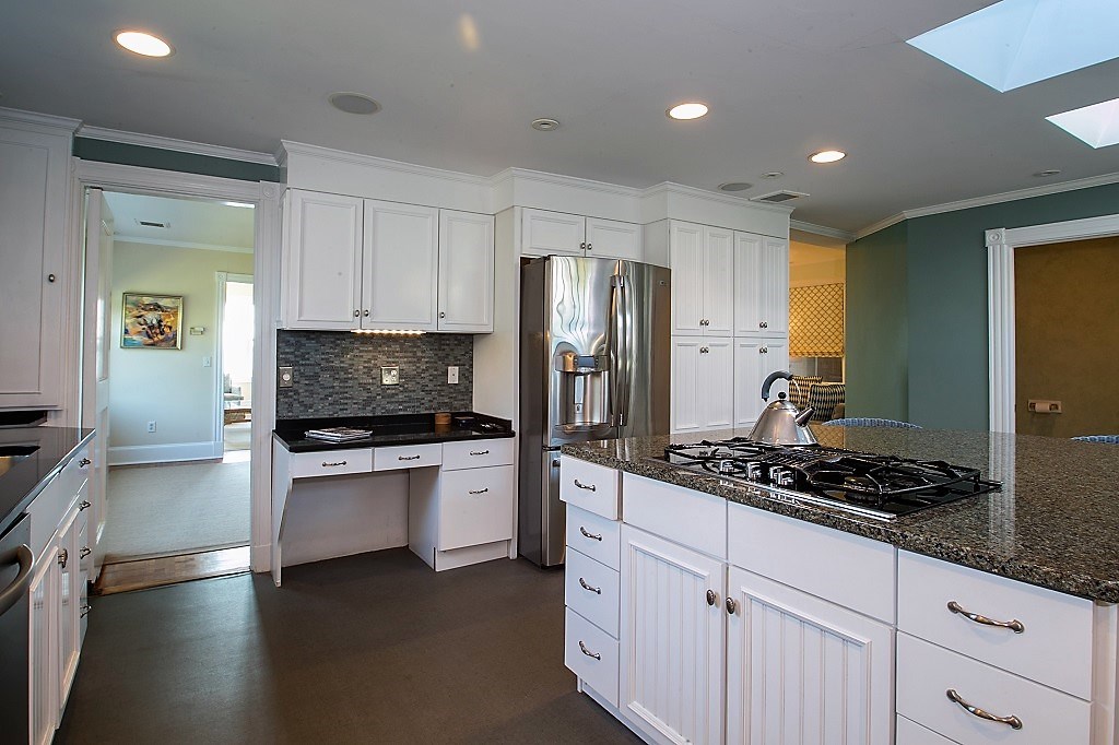 115 Purgatory Road Middletown, RI 02842 - Photo 12 of 37