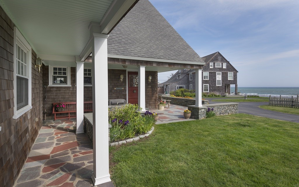 115 Purgatory Road Middletown, RI 02842 - Photo 2 of 37