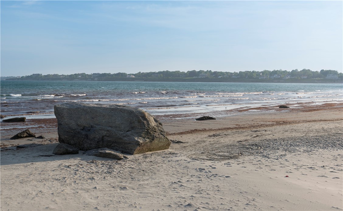 115 Purgatory Road Middletown, RI 02842 - Photo 5 of 37