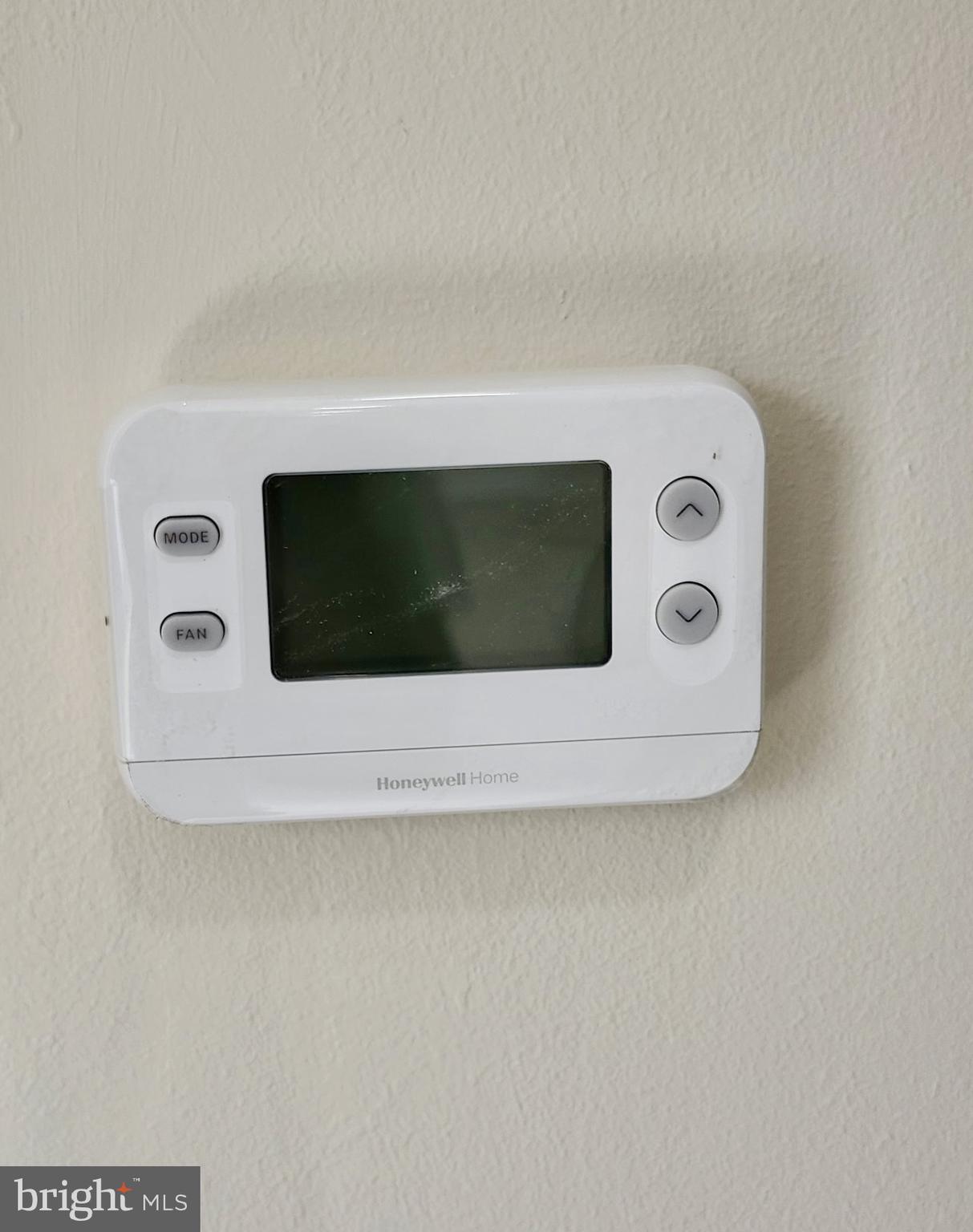 885 Buttonwood Avenue Spring City, PA 19475 - Photo 15 of 15 a utility room with washer and dryer