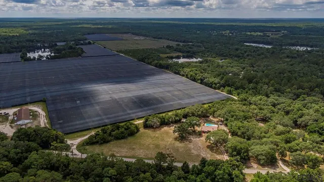 $425,000 | 1027 East Washington Avenue, Pierson, FL 32180