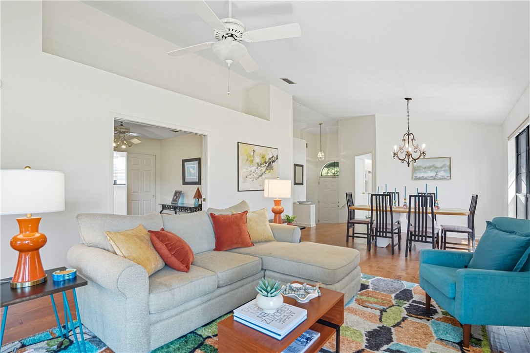 4 Bay Tree Court West St. Simons Island, GA 31522 - Photo 9 of 47