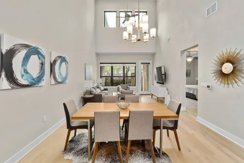 $725,000 | 4323 Spicewood Springs Road, Unit 2, Austin, TX 78759