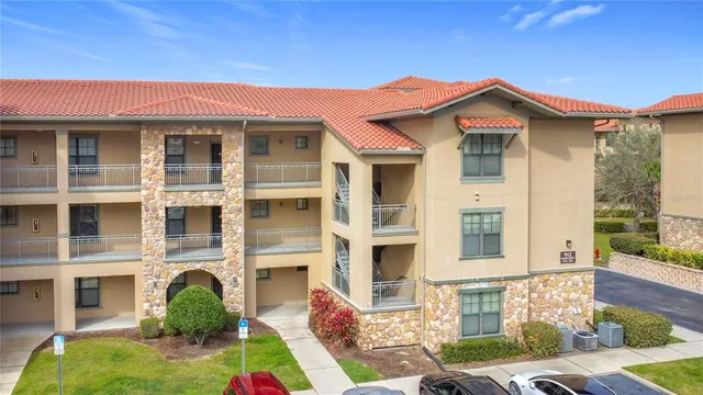 $130,000 | 912 Charo Parkway, Unit 214, Davenport, FL 33897