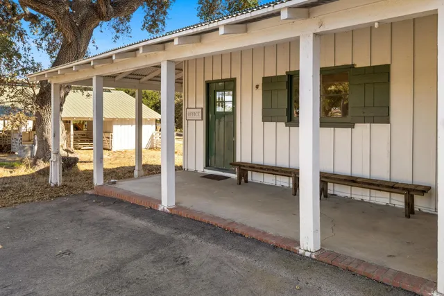 $29,800,000 | 0 Ca-135, Los Alamos, CA 93440