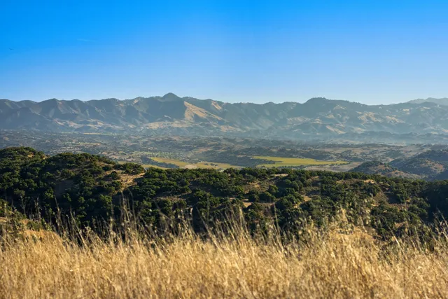 $29,800,000 | 0 Ca-135, Los Alamos, CA 93440