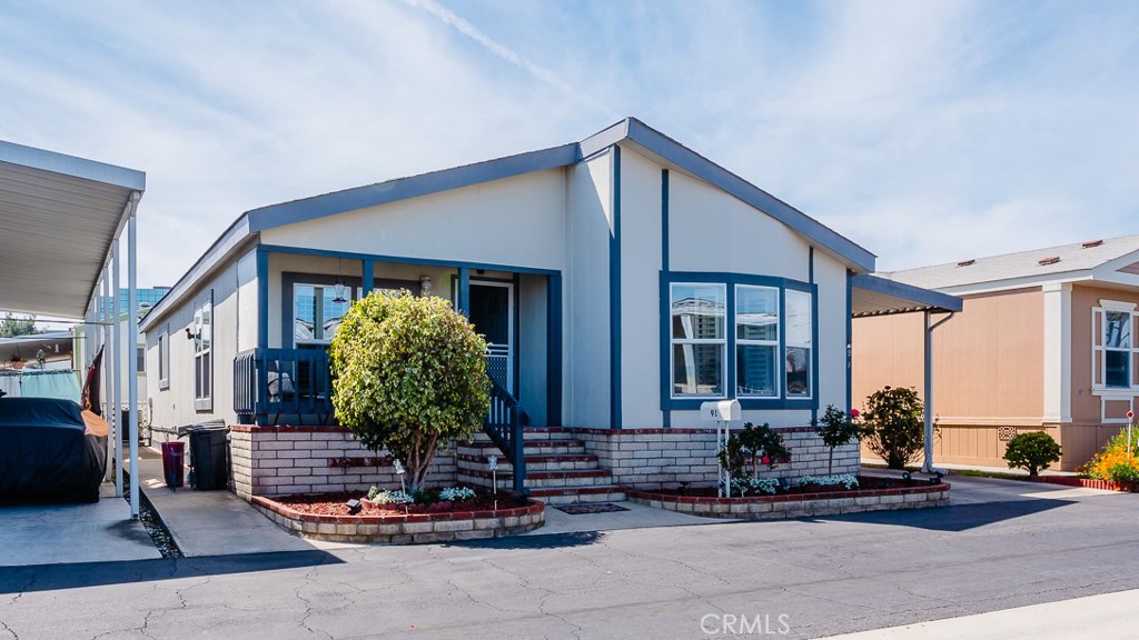 15621 Beach Boulevard Westminster, CA 92683 - Photo 2 of 25 a view of a entryway of the house