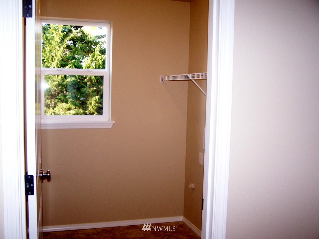 11017 Southeast 184th Place Renton, WA 98055 - Photo 15 of 18