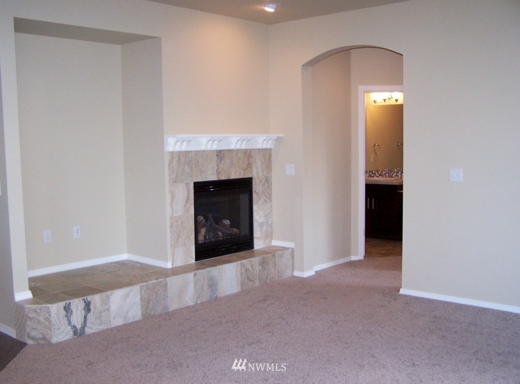 11017 Southeast 184th Place Renton, WA 98055 - Photo 9 of 18