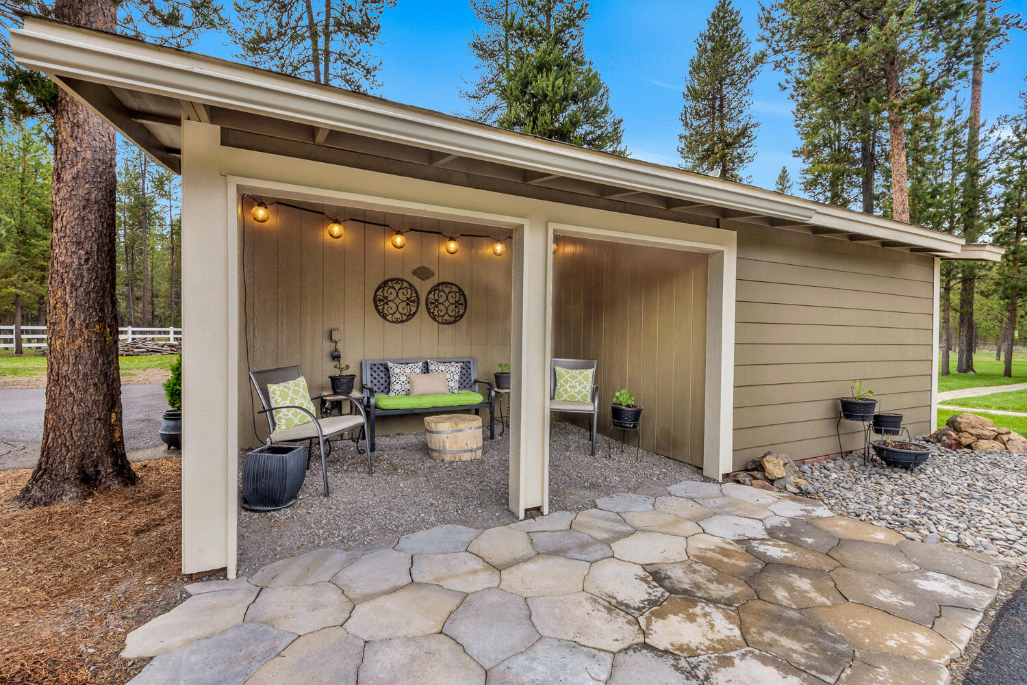 17814 Grimm Road Bend, OR 97707 - Photo 21 of 29 OReilly_20210611_30_304721_72ppi