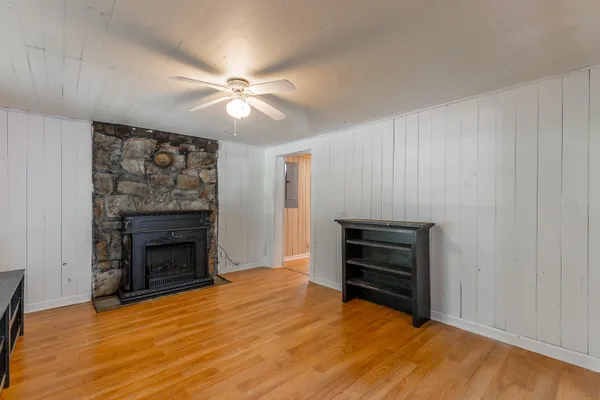 $185,000 | 1059 County Road 639, Mentone, AL 35984