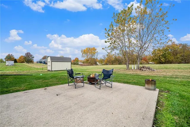 $355,000 | 1100 Colonial Drive, Lathrop, MO 64465