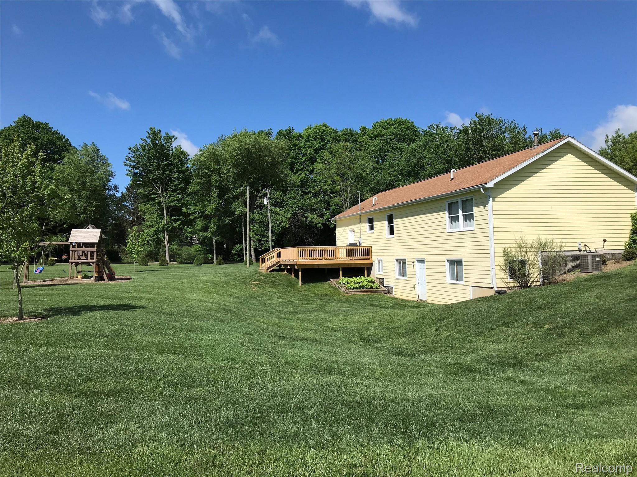 8525 Cork Road Yale, MI 48097 - Photo 14 of 17 IMG_0736.jpg