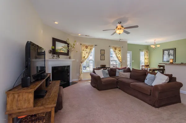 $2,000 | 219 Peggy's Trace, Sneads Ferry, NC 28460