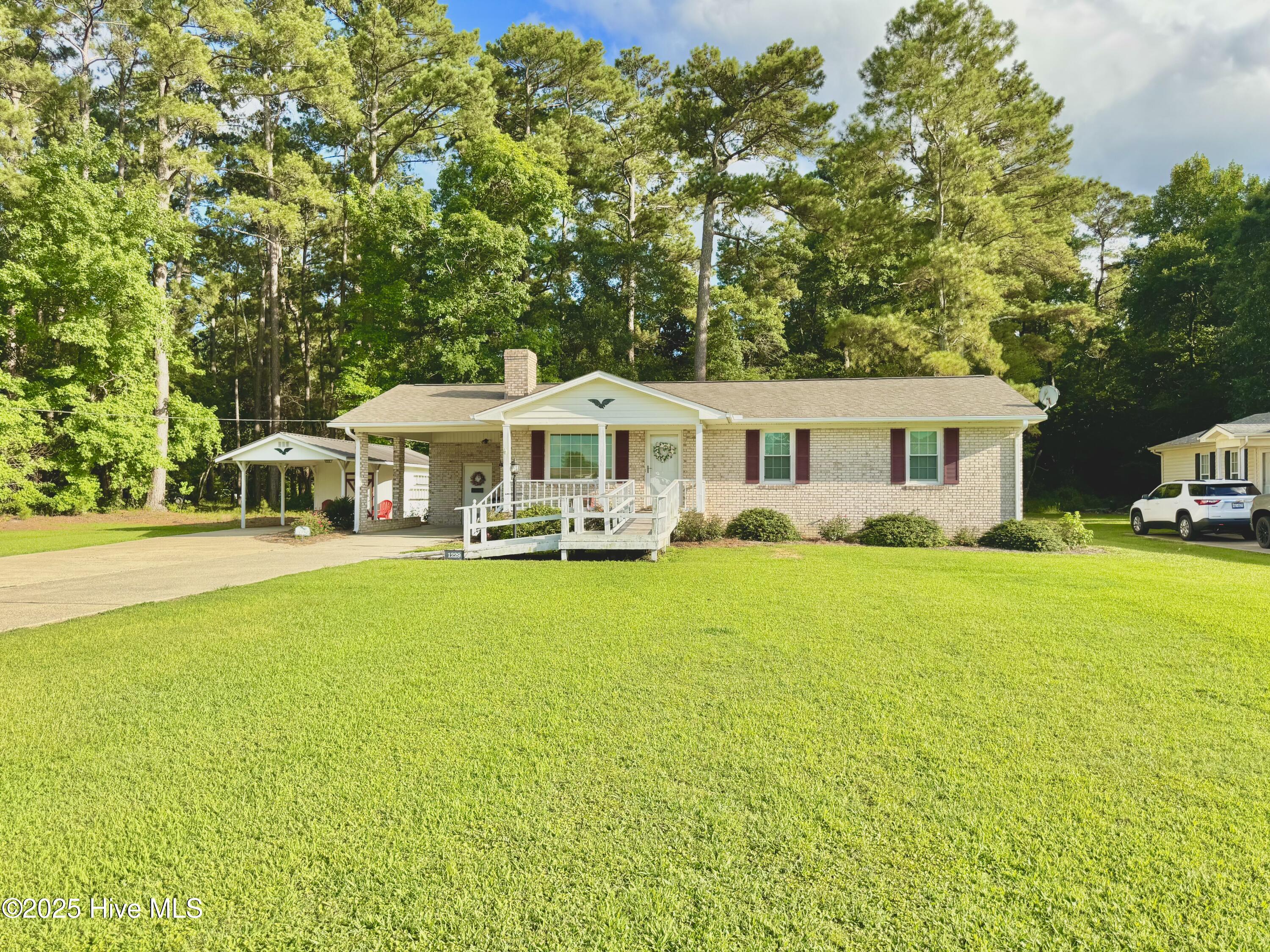 1229 Woodington Road Kinston, NC 28504 - Photo 1 of 92 IMG_4086